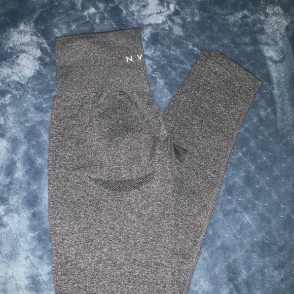 Speckle Black NVGTN Leggings - Picture 4 of 4